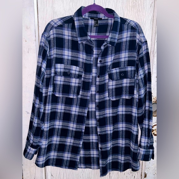 💙 Flannel Shirt “Let’s Run Away” by FOREVER 21💙 - Picture 8 of 10